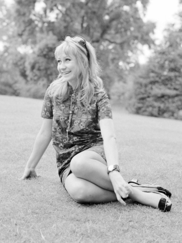 felicity_kendall_in_battersea_gardens_june_1967_3