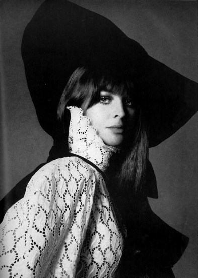 julie_christie_photographed_by_richard_avedon_1968