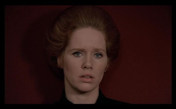 liv_ullmann_cries_and_whispers_red_background