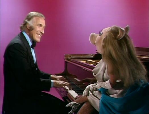 miss_piggy_and_bruce_forsyth