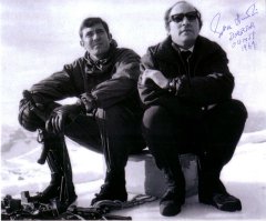 on_her_majesty's_secret_service_george_lazenby_and_peter_hunt