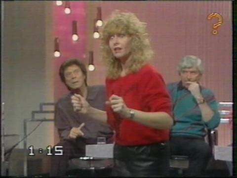 liza_goddard_give_us_a_clue_2