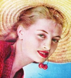capucine_young_with_cherries