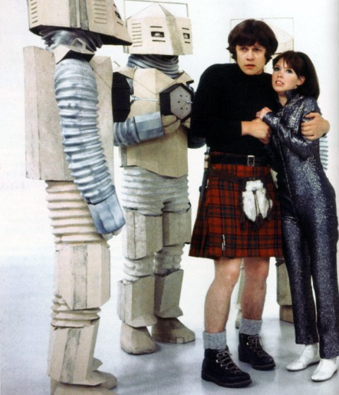 doctor_who_frazer_hines_and_wendy_padbury_in_publicity_shot_for_the_mind_robber