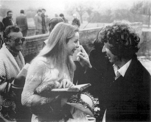 doctor_who_lalla_ward_and_tom_baker_goofing_around