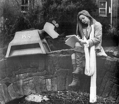 lalla_ward_peruses_script_on_bridge_with_k-9