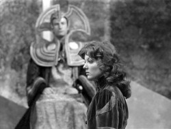 sarah_sutton_in_doctor_serial_arc_of_infinity