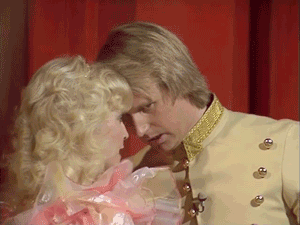 sandra_dickinson_and_peter_davison_as_cinderella_and_buttons