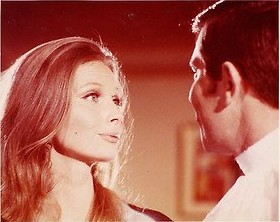 catherine_schell_in_a_scene_with_george_lazenby_in_on_her_majesty's_secret_service