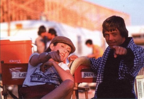 return_of_the_jedi_carrie_fisher_and_mark_hamill_in_directors_chairs