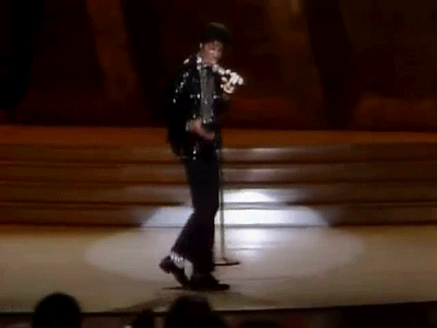 1983_michael_jackson_moonwalk