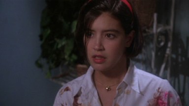 phoebe_cates_gremlins_2_wearing_bloodied_shirt