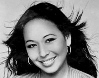 yvonne_elliman_small_portrait