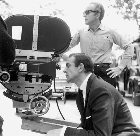 goldfinger_sean_connery_'filming'_on_location