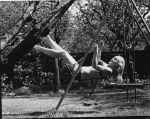 shirley_eaton_on_a_swing