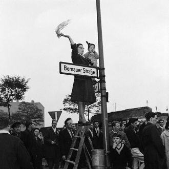 Waving Over the Berlin Wall