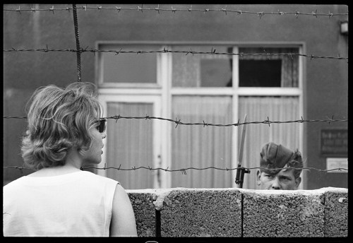Construction of the Berlin Wall, 1961