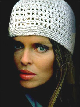 barbara_bach_the_spy_who_loved_me_knitted_hat