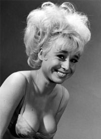 barbara_windsor_smiling
