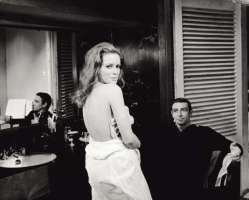 luciana_paluzzi_thunderball_just_out_of_the_bath_with_sean_connery