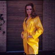 luciana_paluzzi_yellow_mack_2
