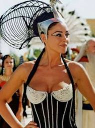 monica_bellucci_astérix_&_Obélix_mission_cléopâtre_5