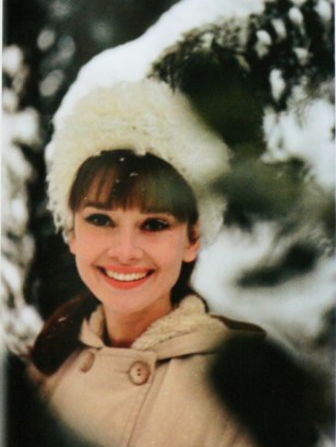 audrey_hepburn_snow