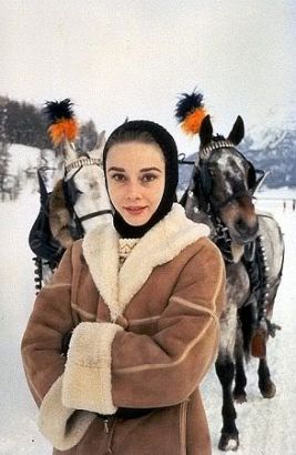 audrey_hepburn_snow_2