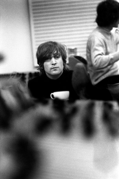 revolver_john_lennon_and_his_teacup